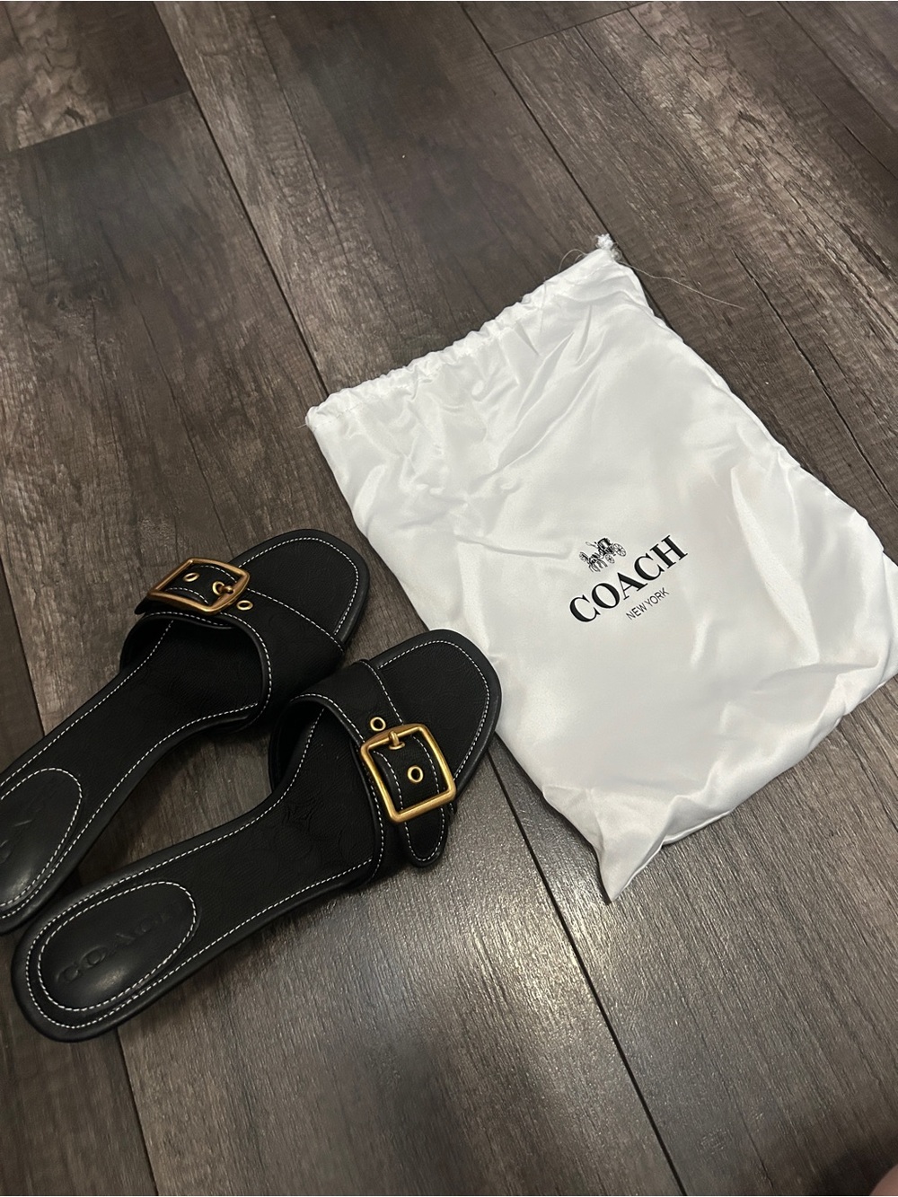 coach margot heels - Picture 7 of 7